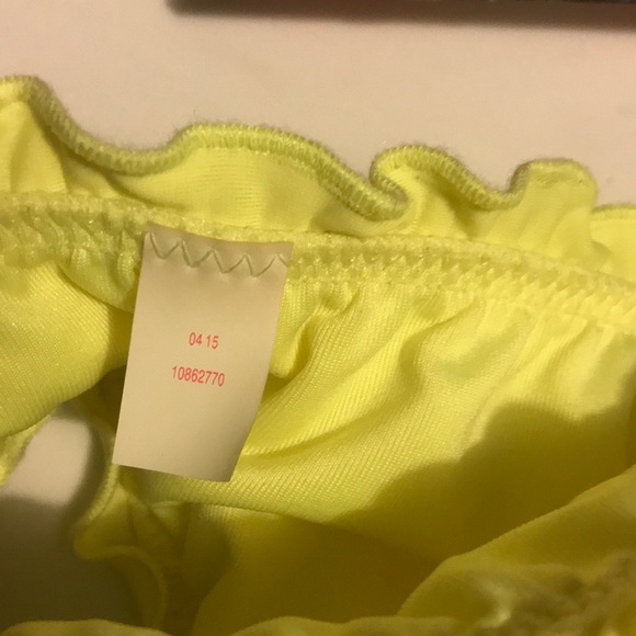 Victorias Secret The cheeky ruffle Small - Picture 3 of 5